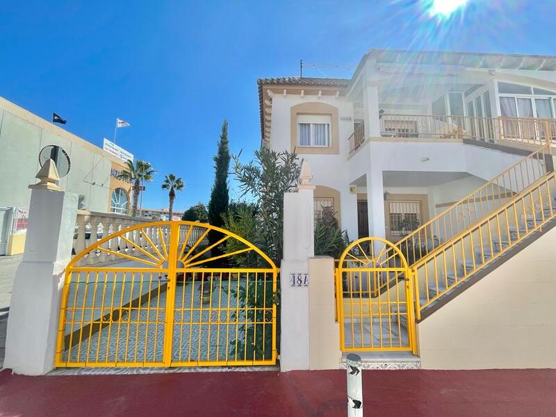 Apartment for sale in Torrevieja, Alicante