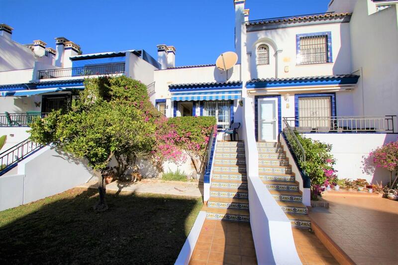 Townhouse for sale in Orihuela Costa, Alicante