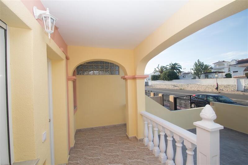 3 bedroom Townhouse for sale