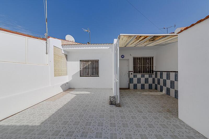 2 Cuarto Villa en venta