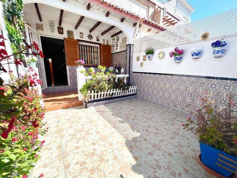 Maison de Ville à vendre dans Torrevieja, Alicante