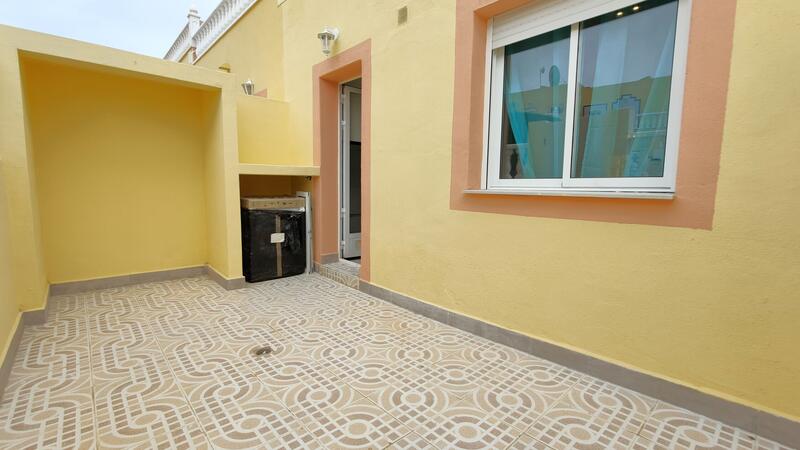 3 bedroom Townhouse for sale