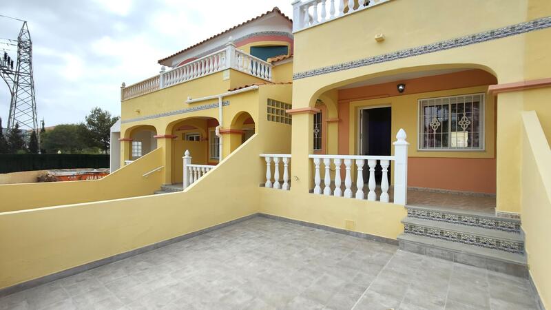 3 bedroom Townhouse for sale