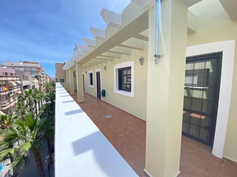 Appartement zu verkaufen in Torrevieja, Alicante