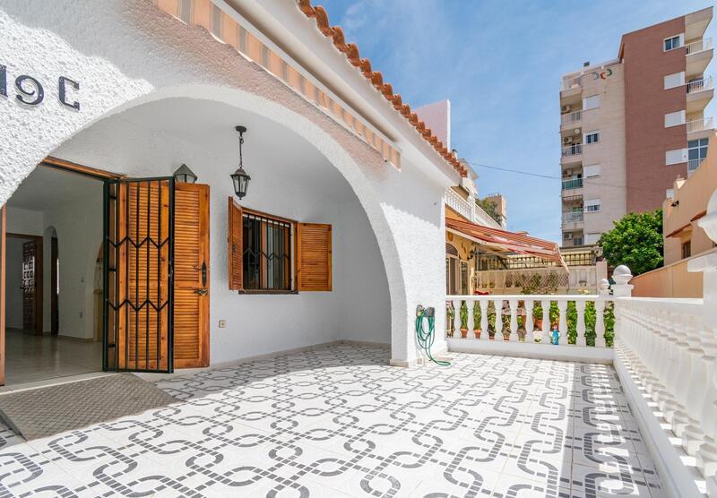 2 Cuarto Villa en venta