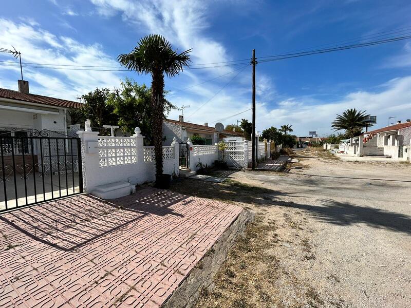 2 Cuarto Villa en venta