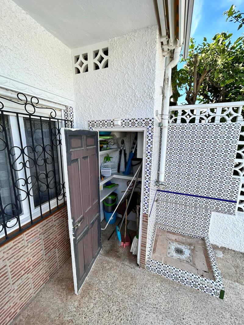 2 Cuarto Villa en venta