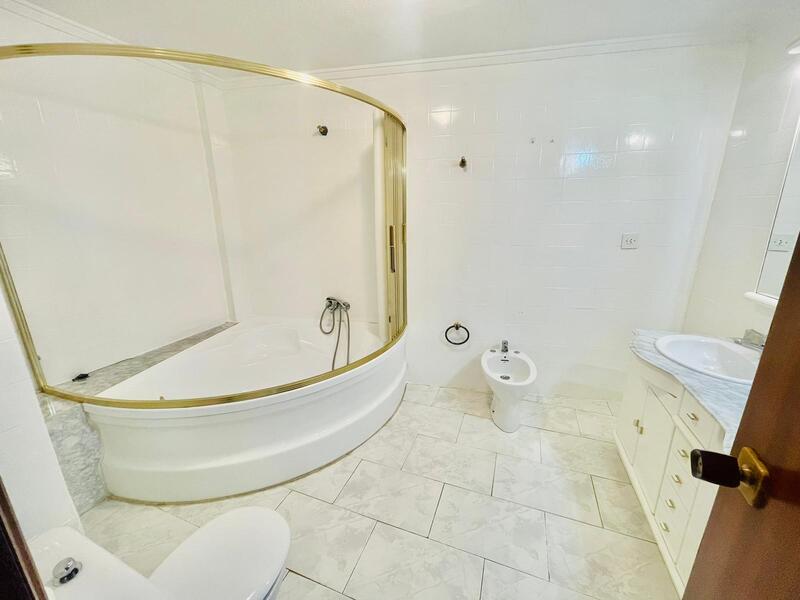3 slaapkamer Appartement Te koop