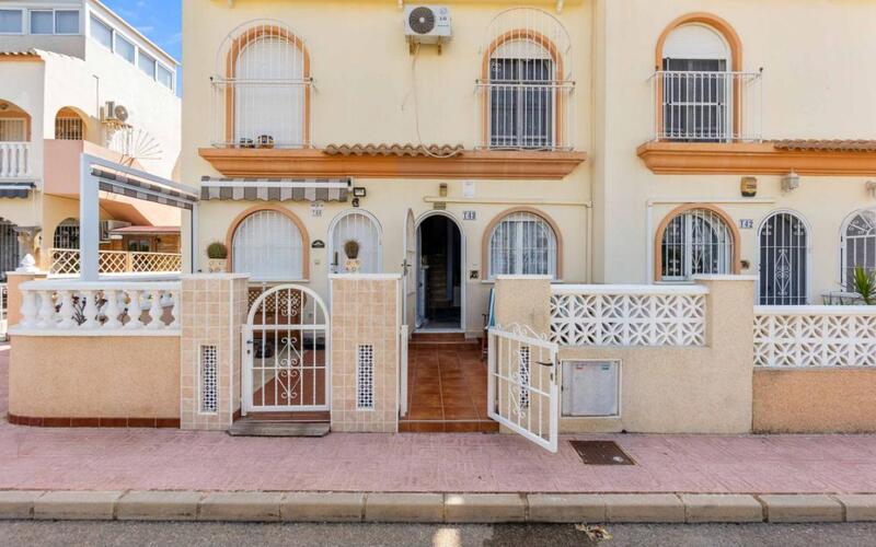 Townhouse for sale in Orihuela Costa, Alicante