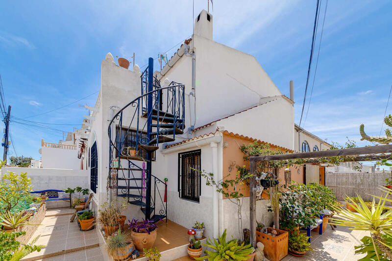 Byhus til salg i Torrevieja, Alicante