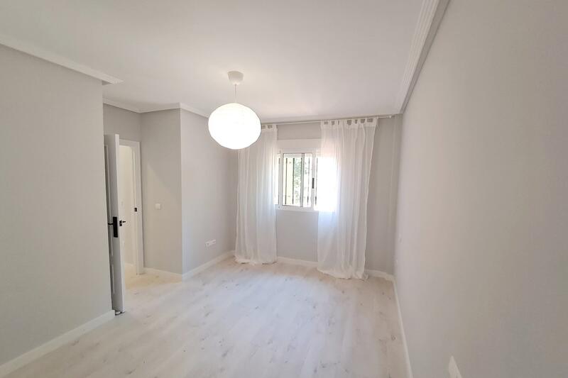 3 slaapkamer Appartement Te koop