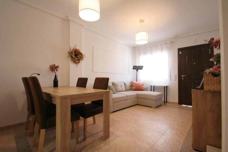 2 bedroom Apartment for sale