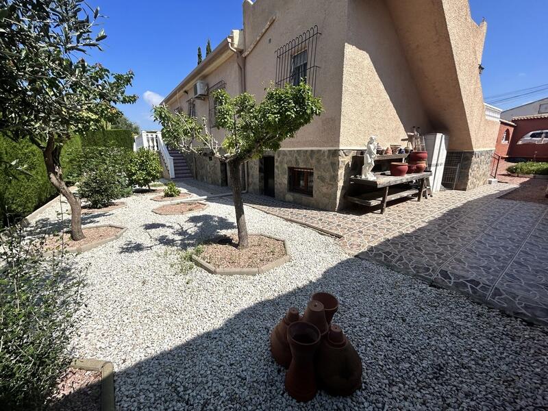 3 Schlafzimmer Landhaus zu verkaufen