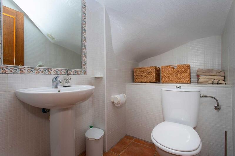2 bedroom Townhouse for sale