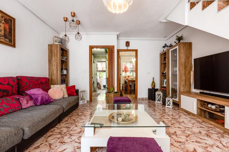 3 Schlafzimmer Stadthaus zu verkaufen