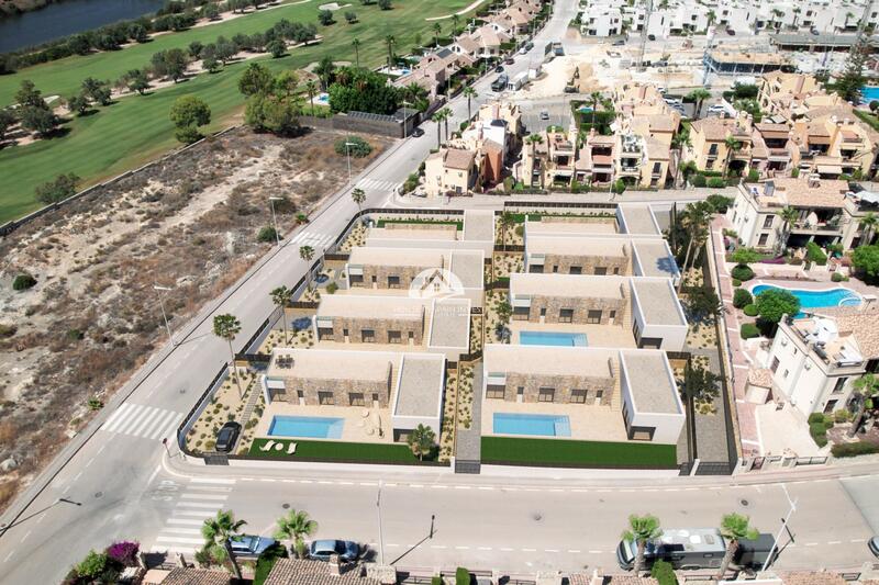 3 slaapkamer Villa Te koop 3 slaapkamer Villa Te koop