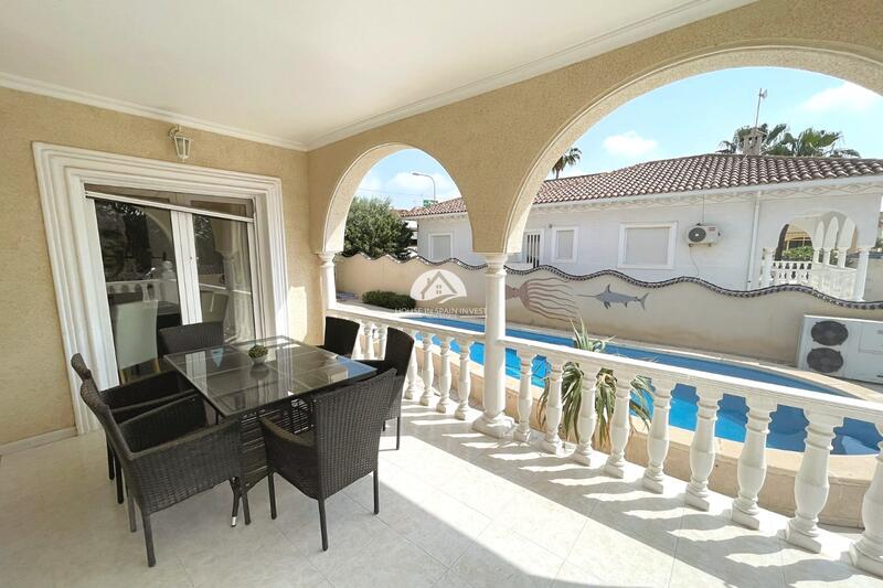 4 chambre Villa à vendre 4 chambre Villa à vendre