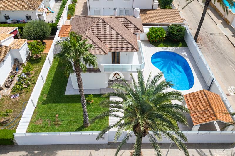 Villa for sale in Orihuela Costa, Alicante