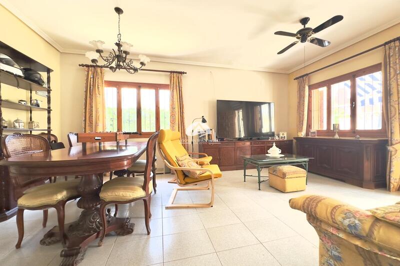 3 slaapkamer Villa Te koop