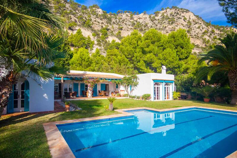 Villa for sale in Sant Josep de Sa Talaia (Es Cubells), Ibiza