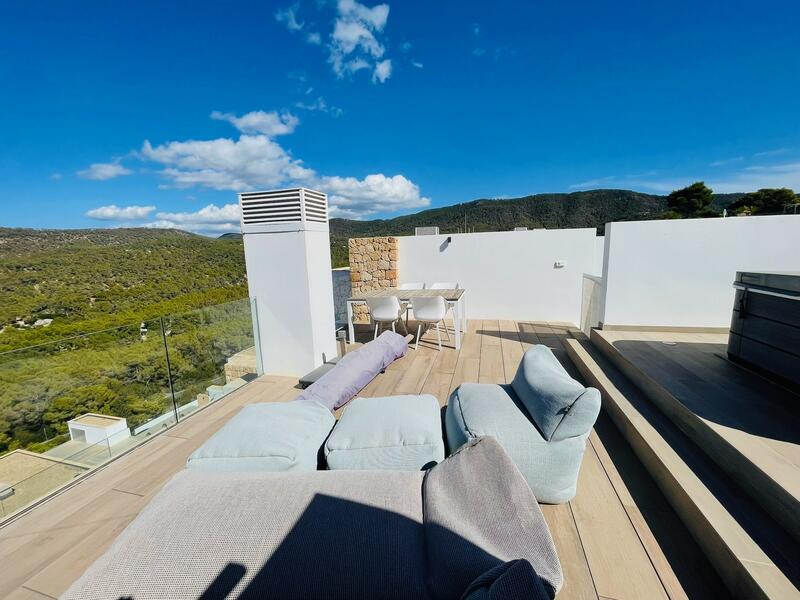 3 bedroom Apartment for sale