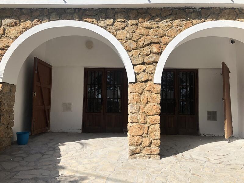 4 Cuarto Villa en venta