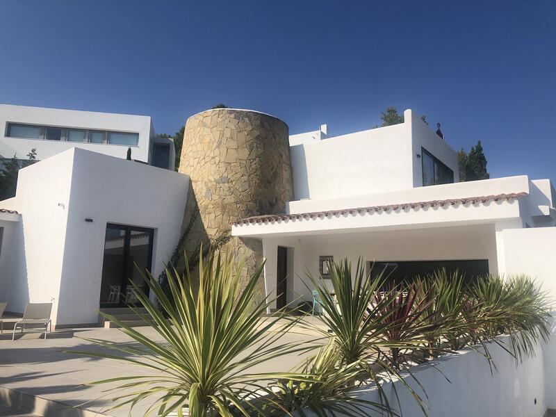 4 Cuarto Villa en venta