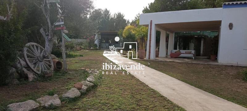 10 bedroom Villa for sale