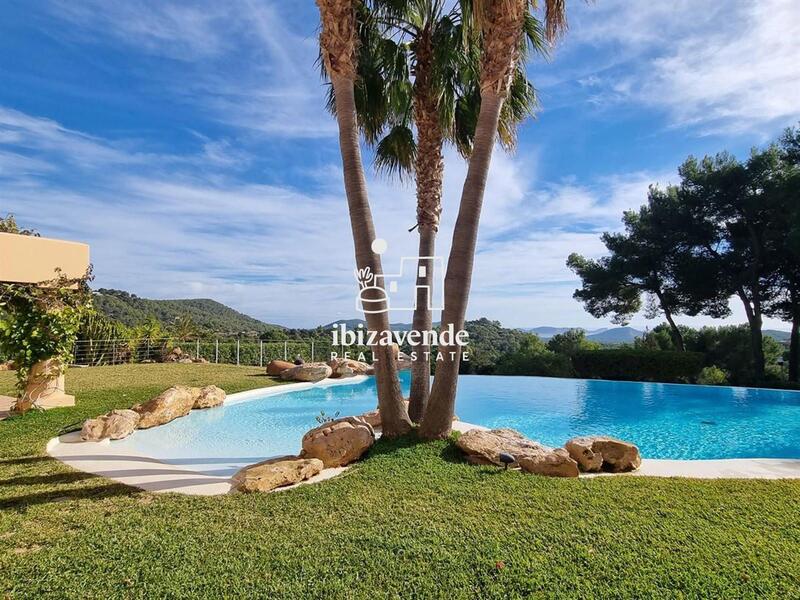 5 bedroom Villa for sale