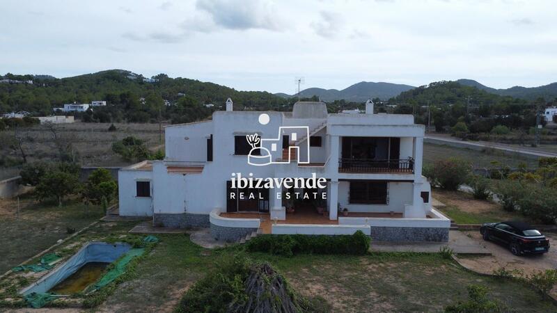 4 bedroom Villa for sale