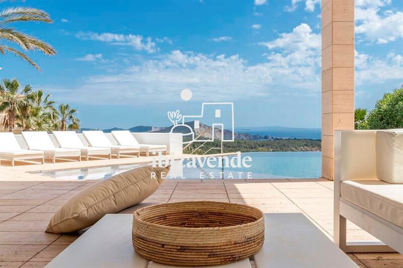 5 bedroom Villa for sale