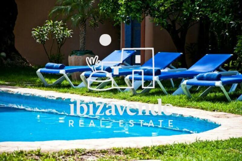6 bedroom Villa for sale