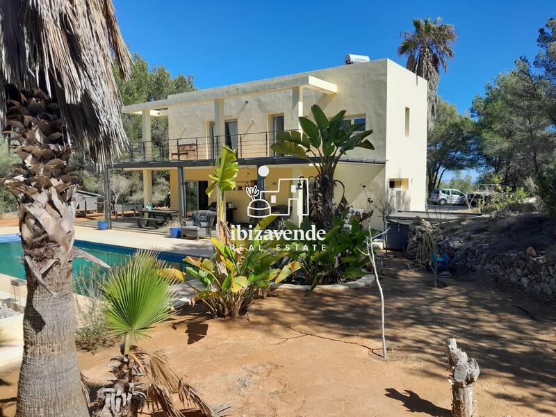 Villa til salgs i Santa Eularia Des Riu, Ibiza