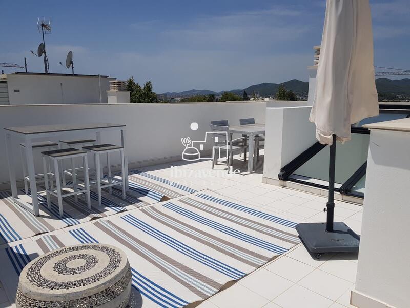 квартира в долгосрочную аренду в Santa Eularia Des Riu, Ibiza