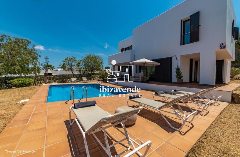 вилла в долгосрочную аренду в Sant Antoni de Portmany, Ibiza