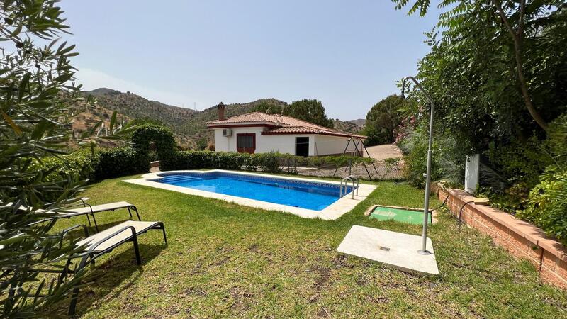 Country House for sale in Almogia, Málaga