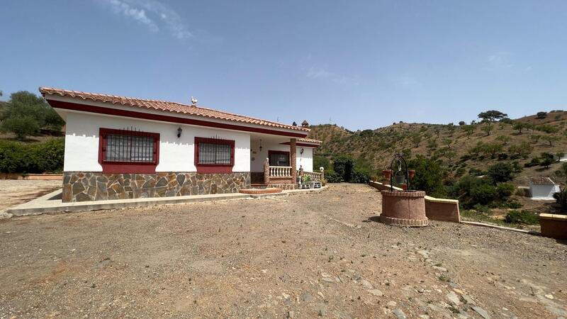 3 bedroom Country House for sale