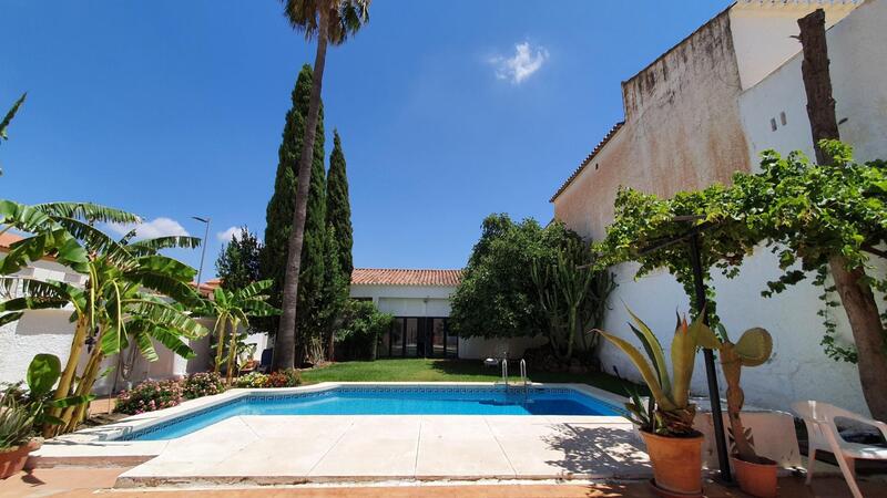 Townhouse for sale in Zalea, Málaga