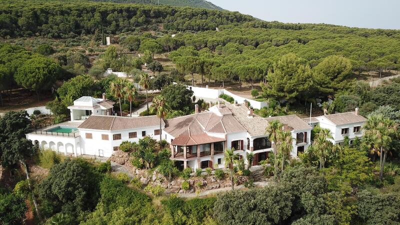 Villa Te koop in Alhaurin el Grande, Málaga