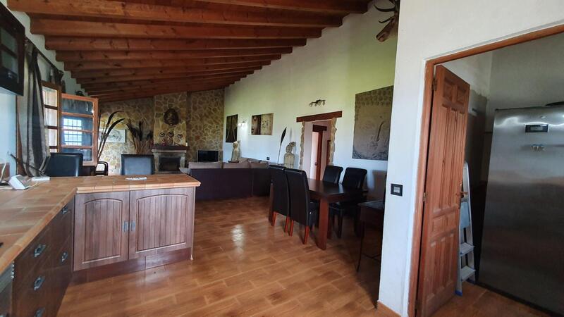 2 Schlafzimmer Landhaus zu verkaufen