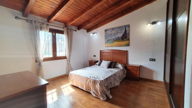 2 Schlafzimmer Landhaus zu verkaufen