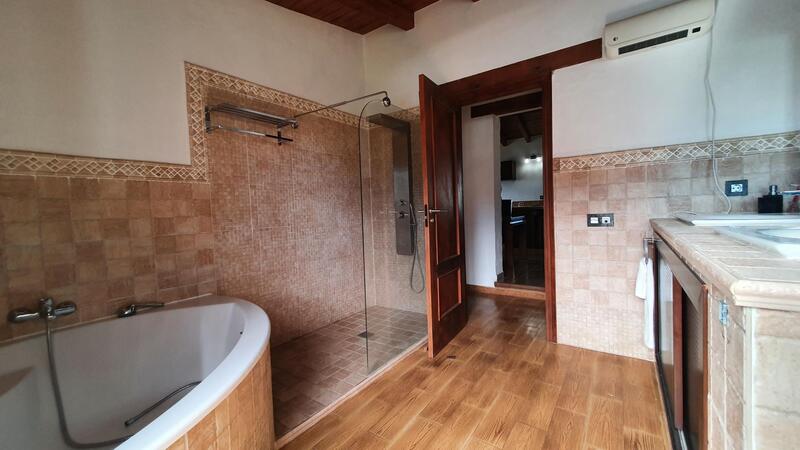 2 Schlafzimmer Landhaus zu verkaufen