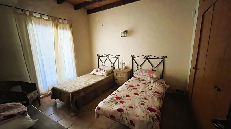 4 chambre Auberge à vendre