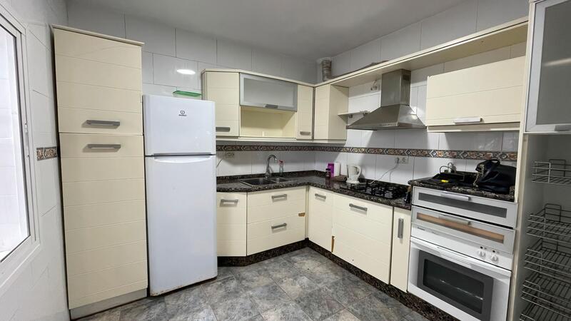 6 Cuarto Adosado en venta