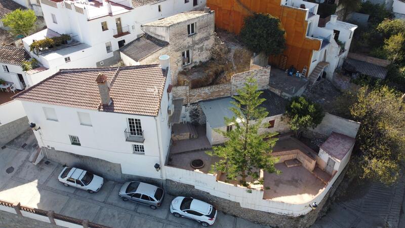 Stadthaus zu verkaufen in Alozaina, Málaga