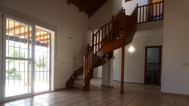 6 bedroom Country House for sale