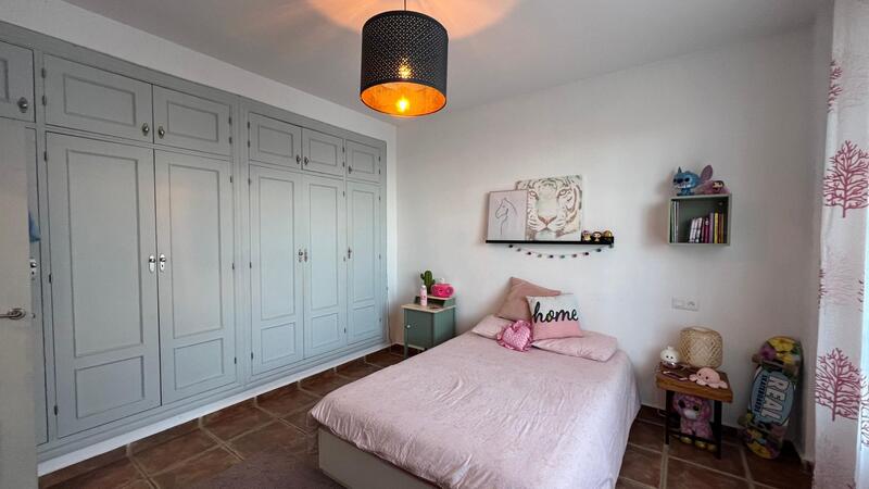 4 Cuarto Adosado en venta