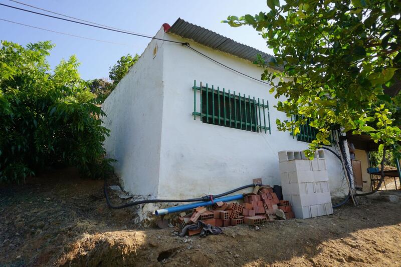 2 Schlafzimmer Landhaus zu verkaufen