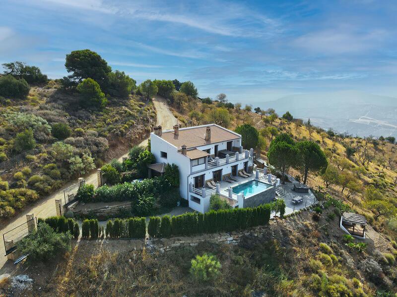 Landhaus zu verkaufen in Alozaina, Málaga