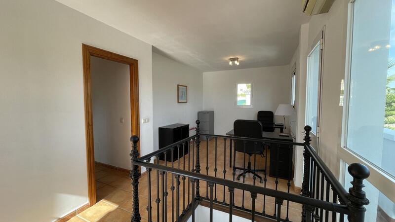 5 chambre Villa à vendre